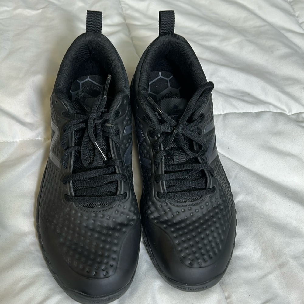 Womens New Balance 806 black sneakers. Size 8.5.